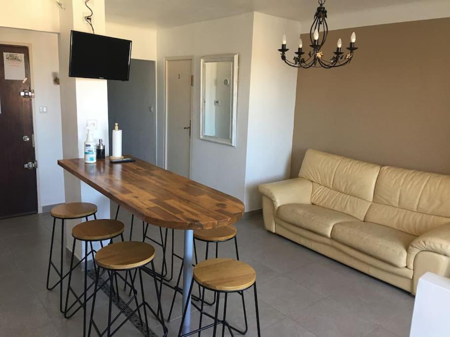 Grands Buffets Hebergement Chambre Narbona Zewnętrze zdjęcie